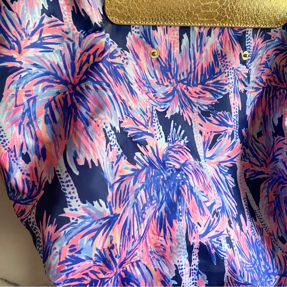 HTF Lilly Pulitzer Packable Escape Weekender Tote Bag Palms Up - Picture 13 of 13